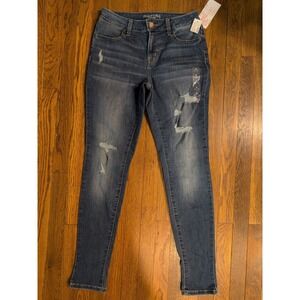 NWT Maurices Womens Sz Medium Mid Rise Distressed Skinny Med Wash Stretch Jeans